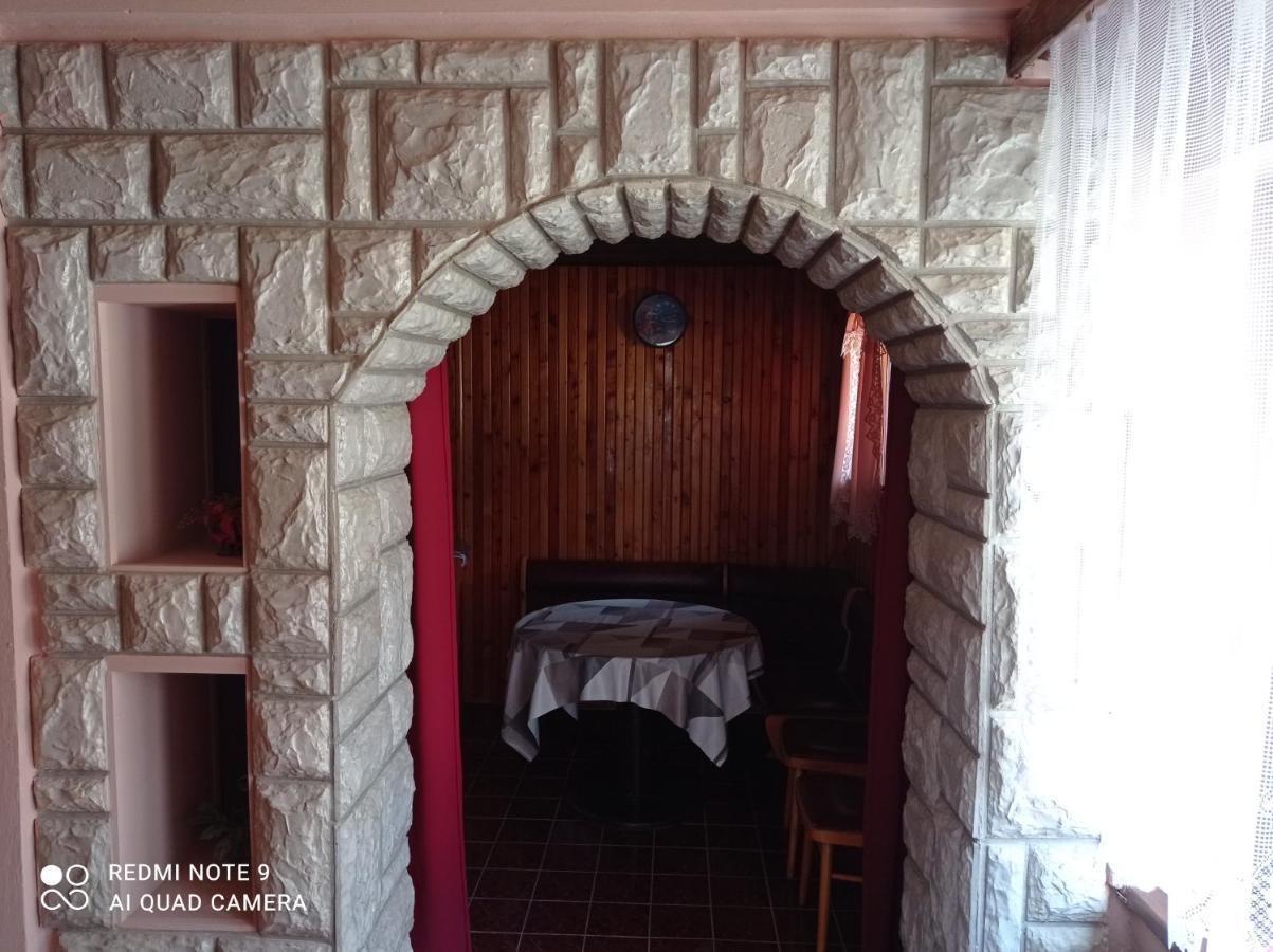 Отель Penzion Sarka Штрба Экстерьер фото